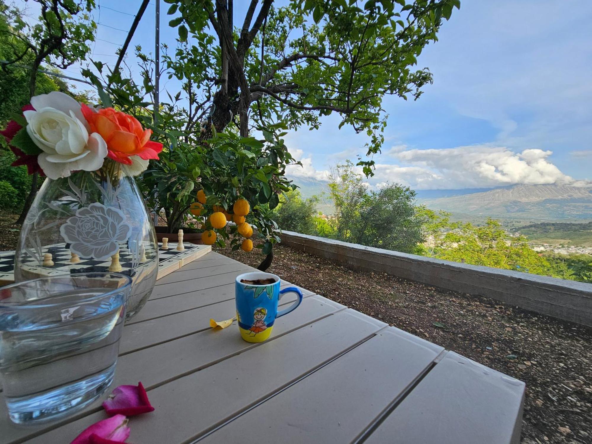 Lemon Garden Apartment-Hot Tub Jacuzzi Gjirokastër 外观 照片